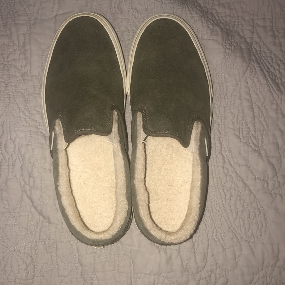 Fuzzy Vans - Picture 2 of 3